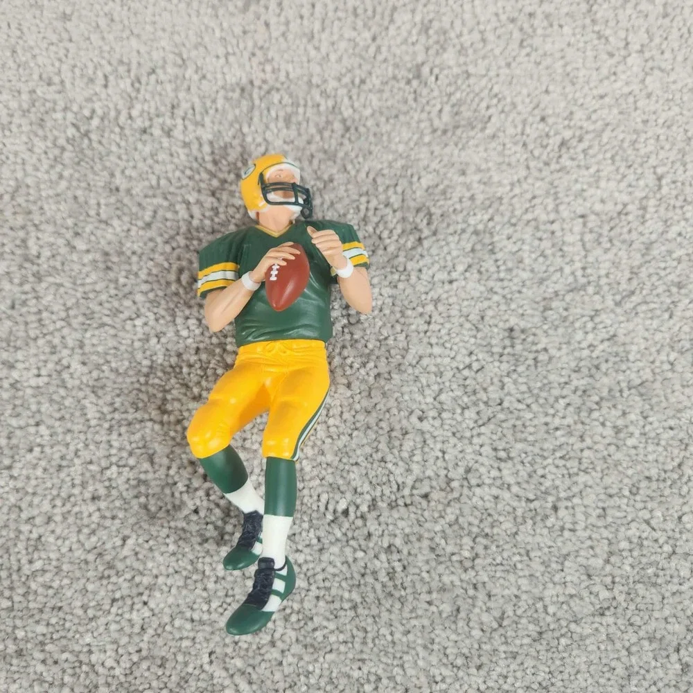 Hallmark Keepsake Ornament Brett Favre‎ Green Bay Packers Football Legend